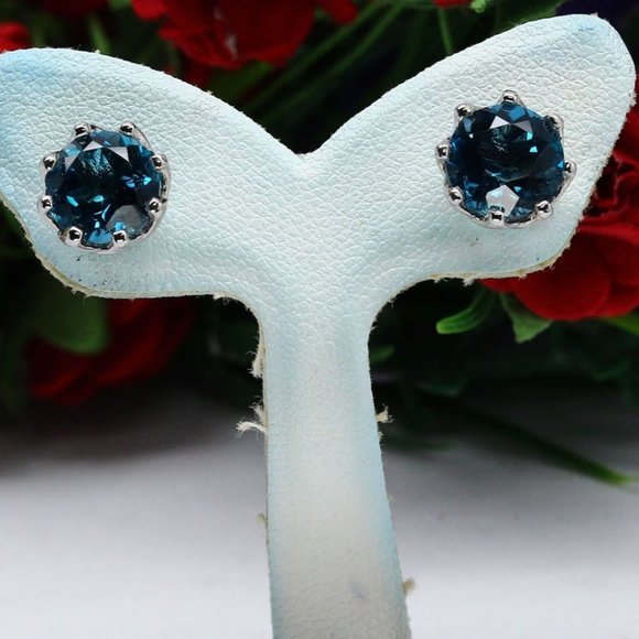 NATURAL VVS 8 mm. ROUND LONDON BLUE TOPAZ EARRINGS - Picture 3 of 4